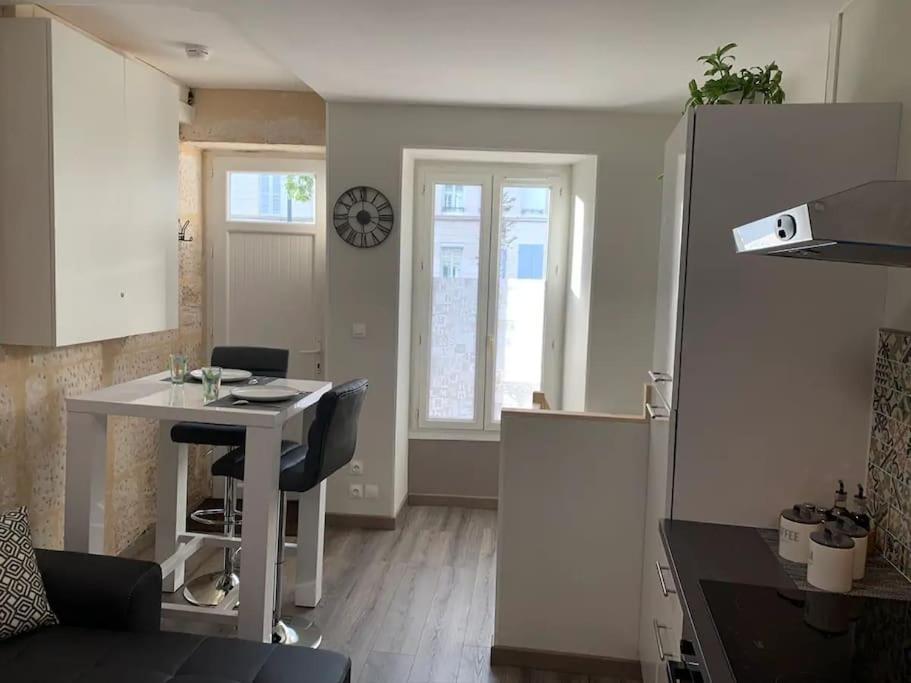 Le Cocon T2 Duplex 24 M2 Apartman Niort Kültér fotó